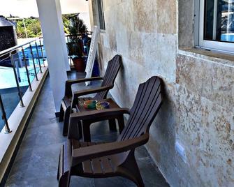 Fully Equipped New 2br Apt-dt2mins To The Beach - Sosúa - Balcon