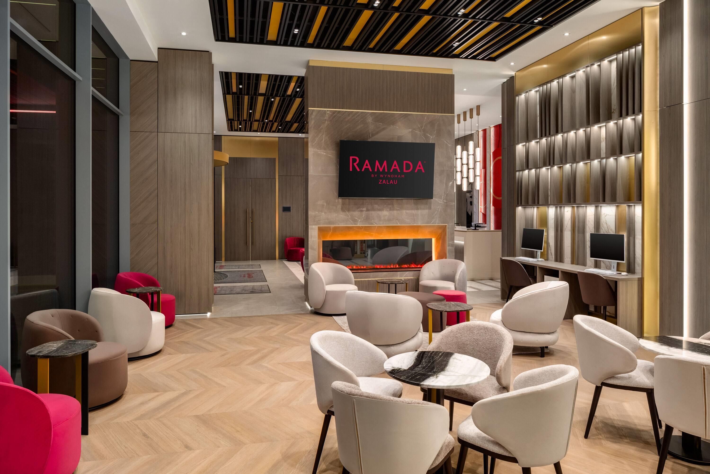 Ramada by Wyndham Zalau - Zalău - Lounge