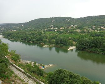 Hotel du Centre - Pierrelatte - Outdoor view
