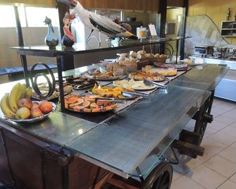 Pousada Juriti - Eco Hotel - São Roque - Buffet