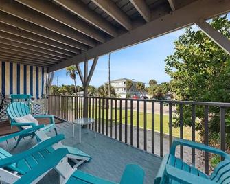 Beach Villa 2 Bedroom - Indian Rocks Beach - Balcony