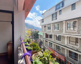 Khim stay - 1 - Darjeeling - Balcony