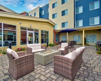 Residence Inn by Marriott Reading - Wyomissing - Patio