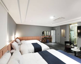 El Tower Hotel - Gunsan