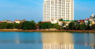 Sheraton Hanoi Hotel - האנוי