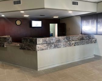 Red Roof Inn & Suites San Angelo - San Angelo - Recepción