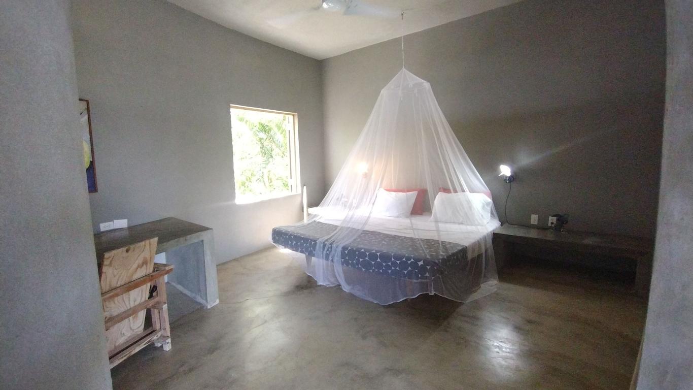 Hix Island House