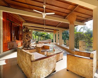 Bhanuswari Resort and Spa Kemenuh, Ubud - Blahbatuh - Patio