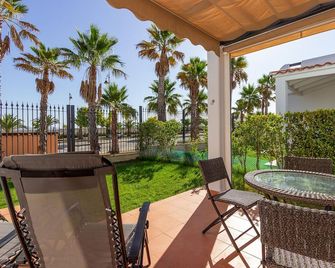Gorgeous Home In Condado De Alhama - El Romero - Patio