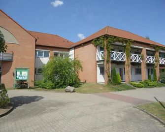 Hotel Hellfeld - Neubrandenburg - Gebouw