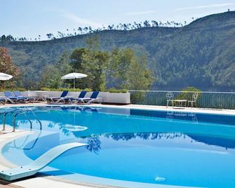 Lago Azul Eco Hotel - Ferreira do Zêzere - Pool