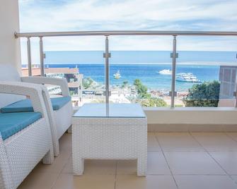 Redcon Suites - Hurghada - Living room