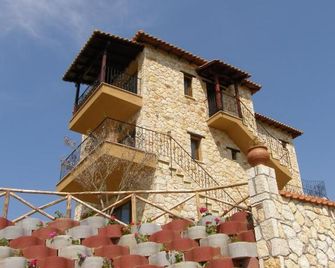 Palamidi - Loutra - Edificio