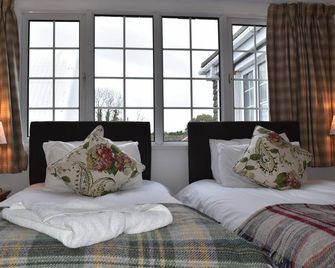 Three Horseshoes Country Inn - ברי - חדר שינה