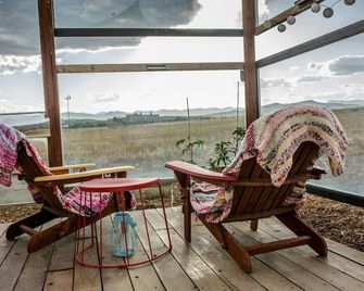 Yurt Retreat- Unplug and Recharge! - Fort Collins - Balcony