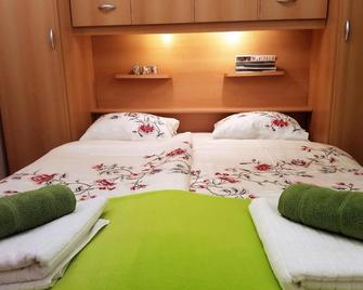 Apartments Anita - Punta Skala - Petrčane - Schlafzimmer