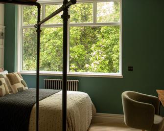 The City Hotel - Chester - Bedroom