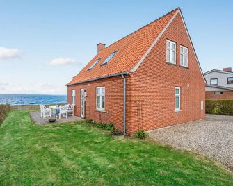 2 Bedroom Beautiful Home In Tranekaer - Lohals - Edificio