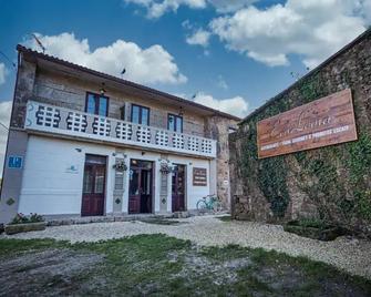 Ecocasa Lema II - Morpeguite - Будівля