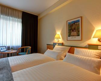 بست ويسترن أمباسادور هوتل - دوسيلدورف - غرفة نوم