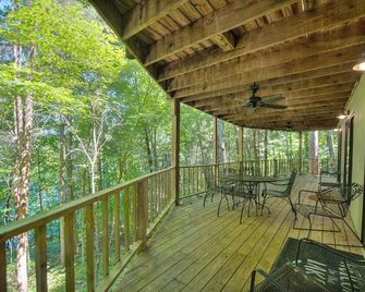 Sunday Morning (Dog-Friendly) - Smithville - Balcon