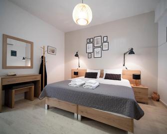 Teacher's Apartment - Matala - Schlafzimmer