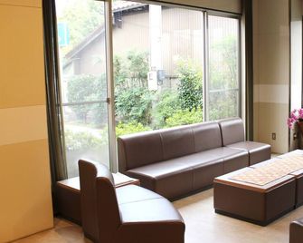 Room without meals twin room Smoking / Toyokawa Aichi - Тойокава - Вітальня