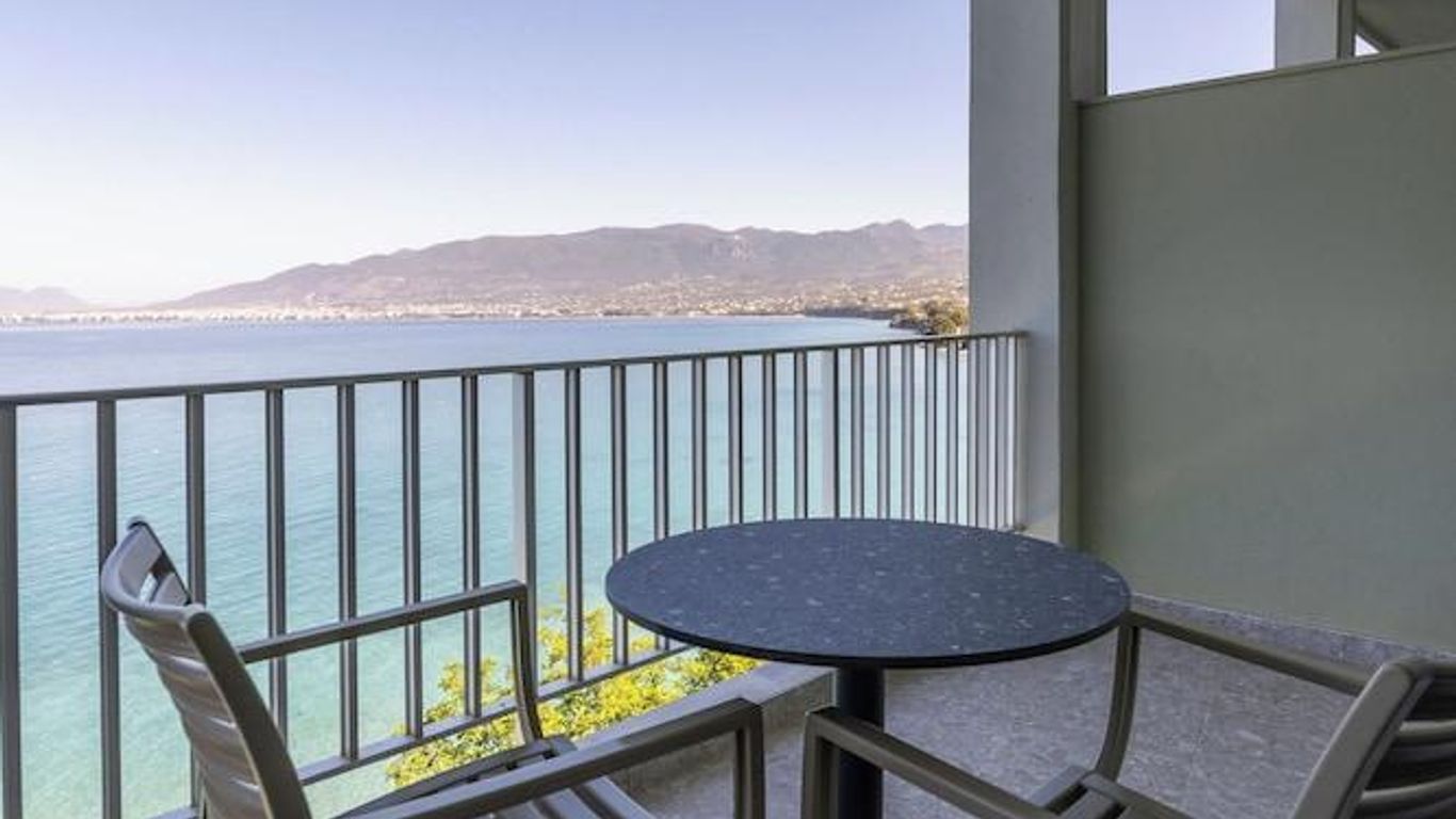 ميسينيان باي هوتل