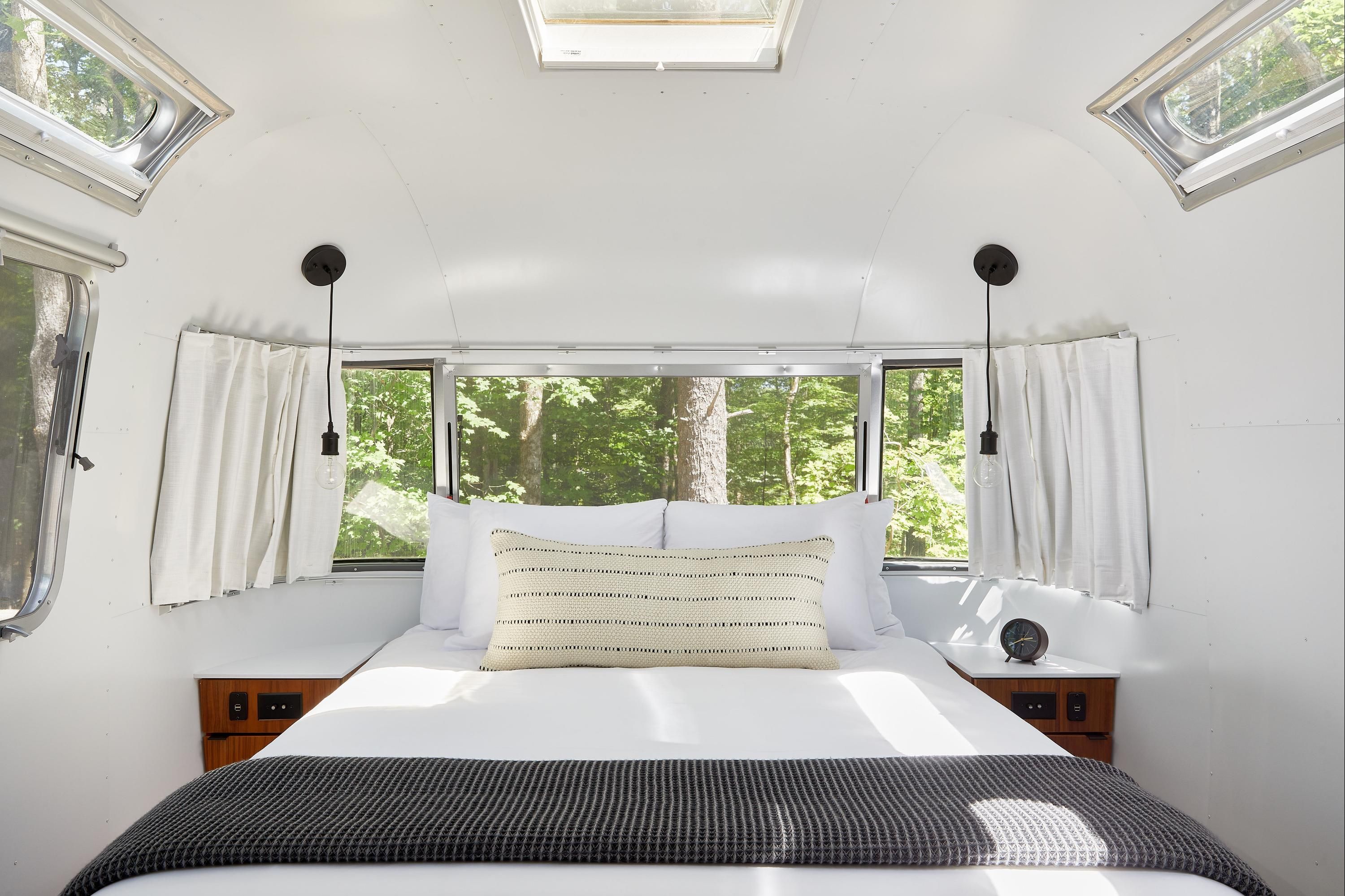 أوتوكامب كاتسكيلز - ساوجرتيس - غرفة نوم