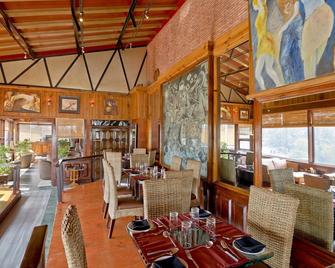 Hotel Centre Point - Shillong - Restaurant