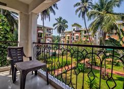 Amazing Pool View Candolim Goa 2bhk Apartment - Panaji - Balcone