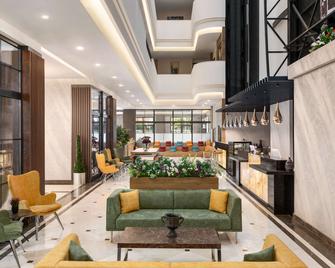 Ramada Encore By Wyndham Istanbul Basin Express - Istanbul - Aula