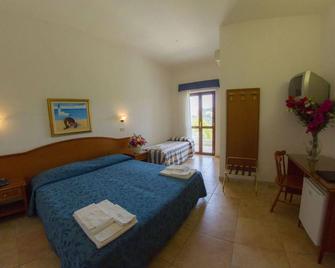 Hotel Orchidea - Peschici - Phòng ngủ
