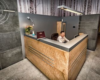Hotel Kazimierz III - Krakow - Front desk