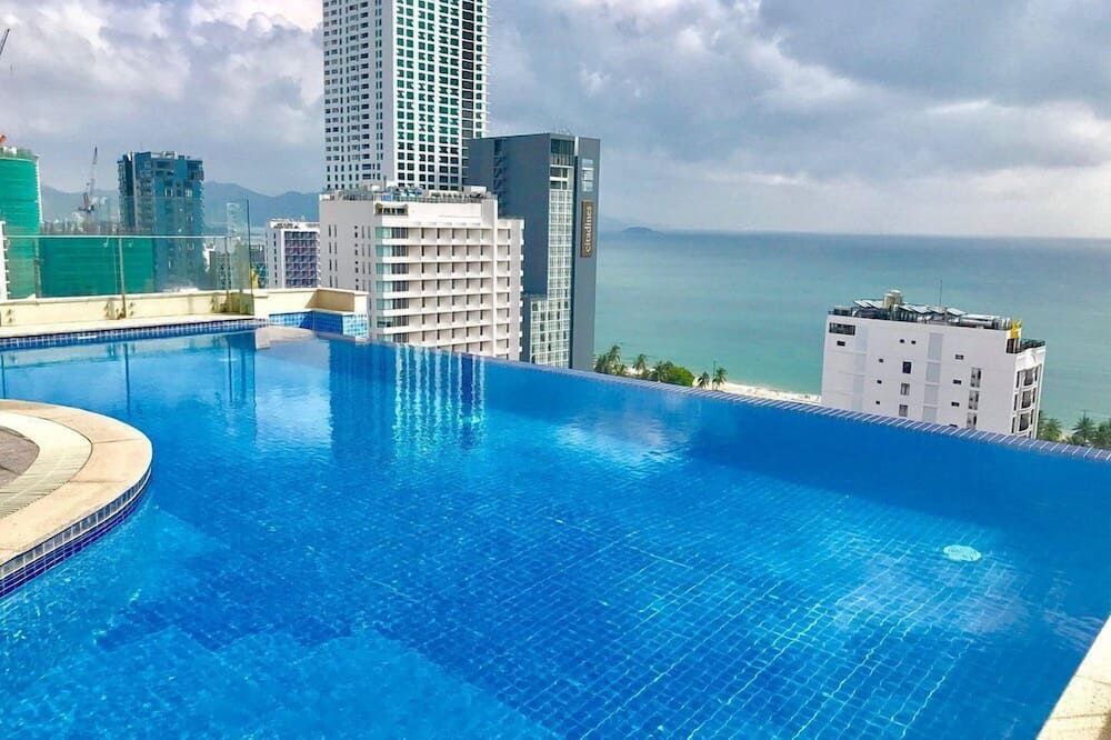 Rosaka Nha Trang Hotel - נה טראנג - בריכה