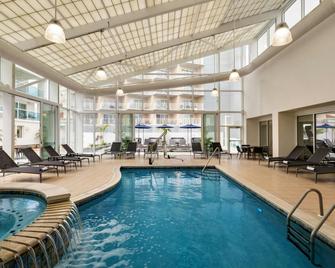 Courtyard by Marriott Ocean City Oceanfront - Ocean City - Pool