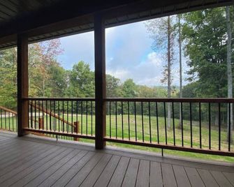 Custom Log Cabin in French Lick - French Lick - Balcony