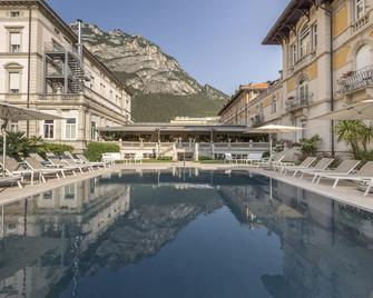 Grand Hotel Liberty - Riva del Garda - Zwembad