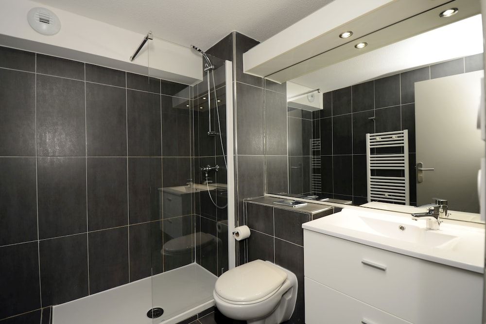 Résidence Odalys Aqualia - Balaruc-les-Bains - Bathroom