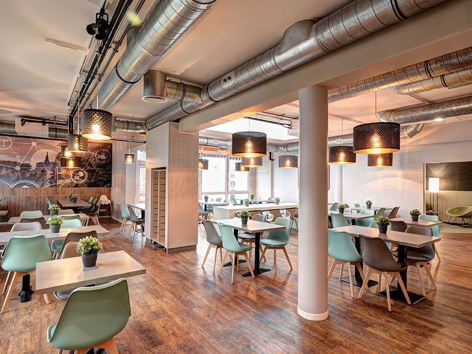 بي آند بي هوتول كاسيل إندستريبارك