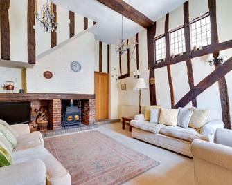 Clematis Cottage - Sudbury - Living room