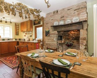 Stone Cottage - Hereford - Dining room