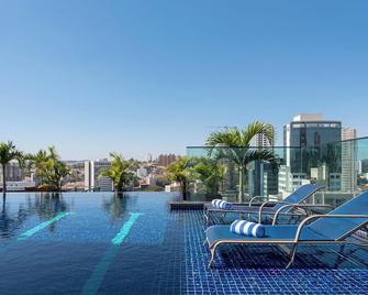I am Design Hotel Campinas by Hotelaria Brasil - Campinas - Pool