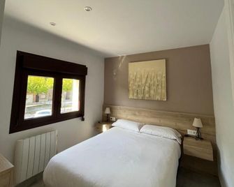 Villa Montserrat - Bagá - Habitación