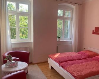 Doppelzimmer 3 - Loensches Gut - Görlitz