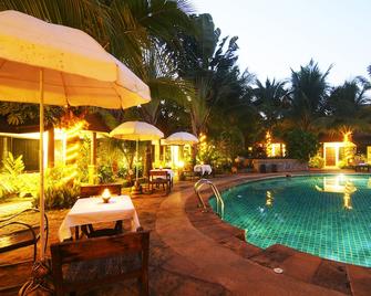 拉努納度假村飯店 - 清萊 - 游泳池