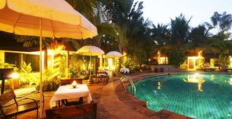 Laluna Hotel & Resort - Chiềng Rai - Bể bơi