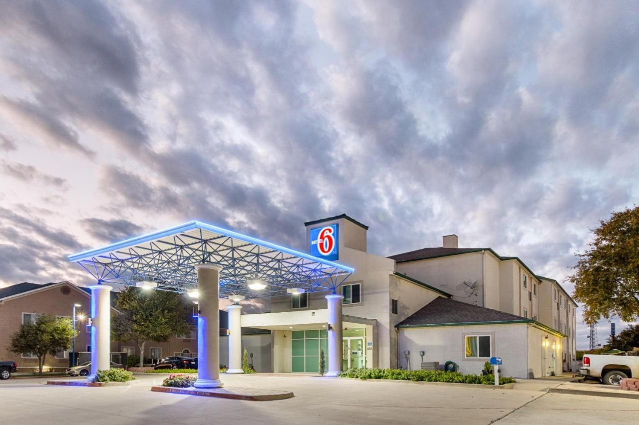 Motel 6 Weatherford Tx thumbnail 3