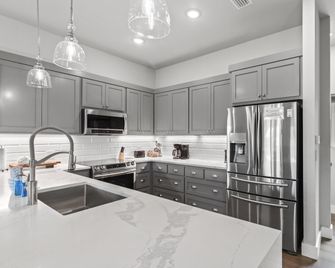 Sugar Sand Cottage A - Mexico Beach - Cocina
