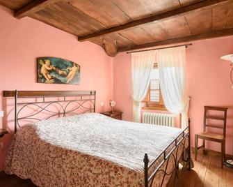 Borgo Dei Corsi - Vergaio 6 Apartment - Ortignano - Habitación